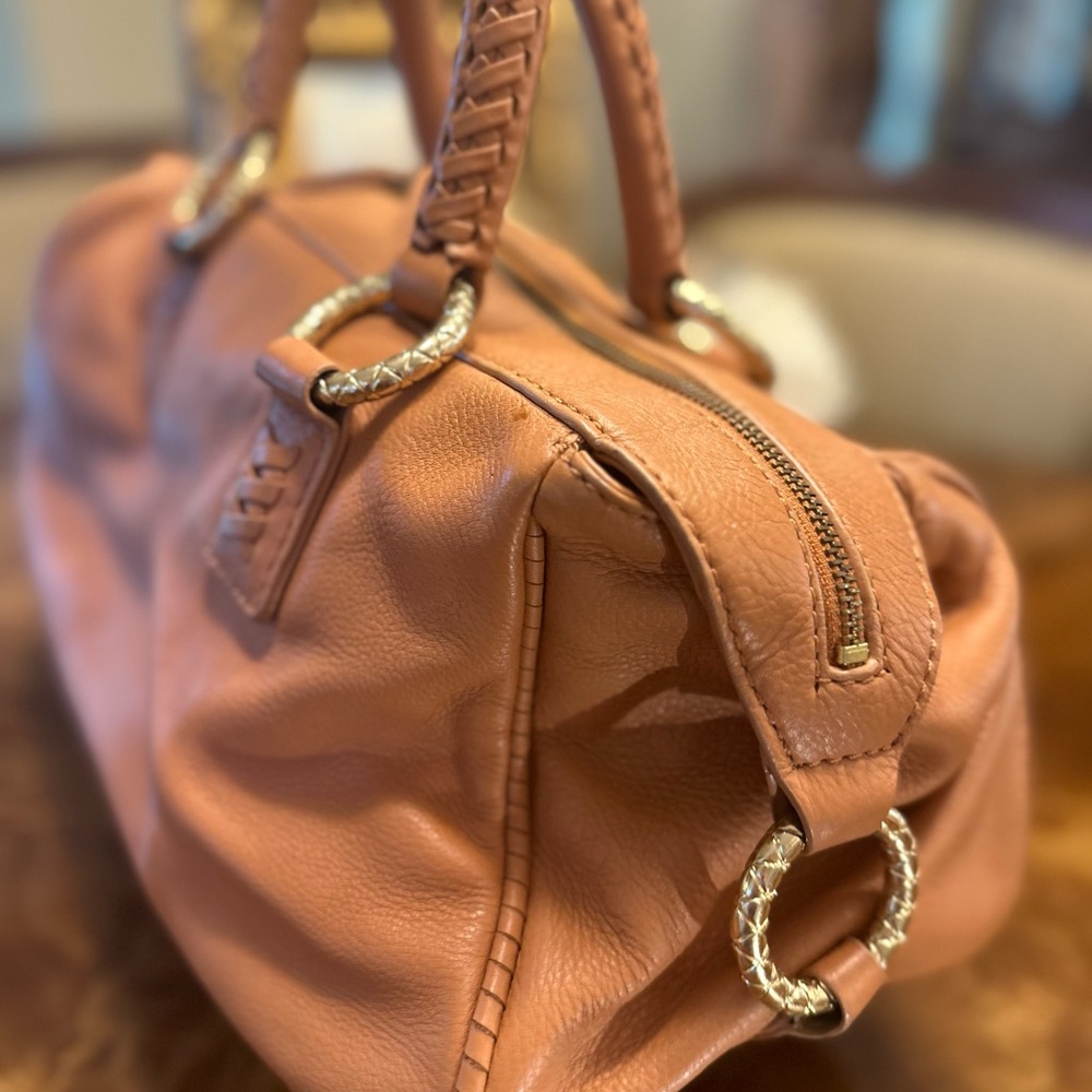 Sexy camel Tan Leather Handbag - Picture 8 of 17